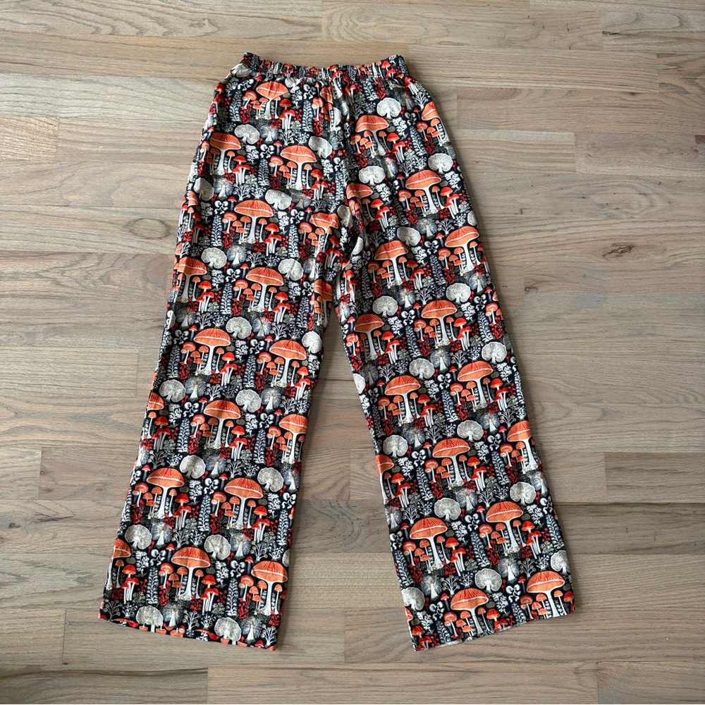 Anthropologie Mushroom Print Pajama Pants - Picture 6 of 8